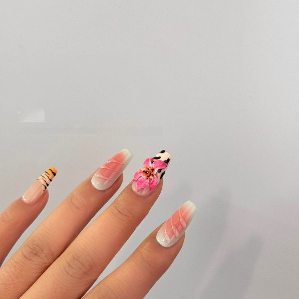 Zebra Pattern Lily Hand Carving Nail Art – Stylish Set